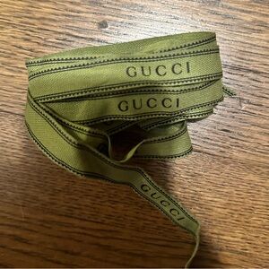 Gucci ribbon